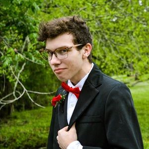 Meet your Posher, Kenneth